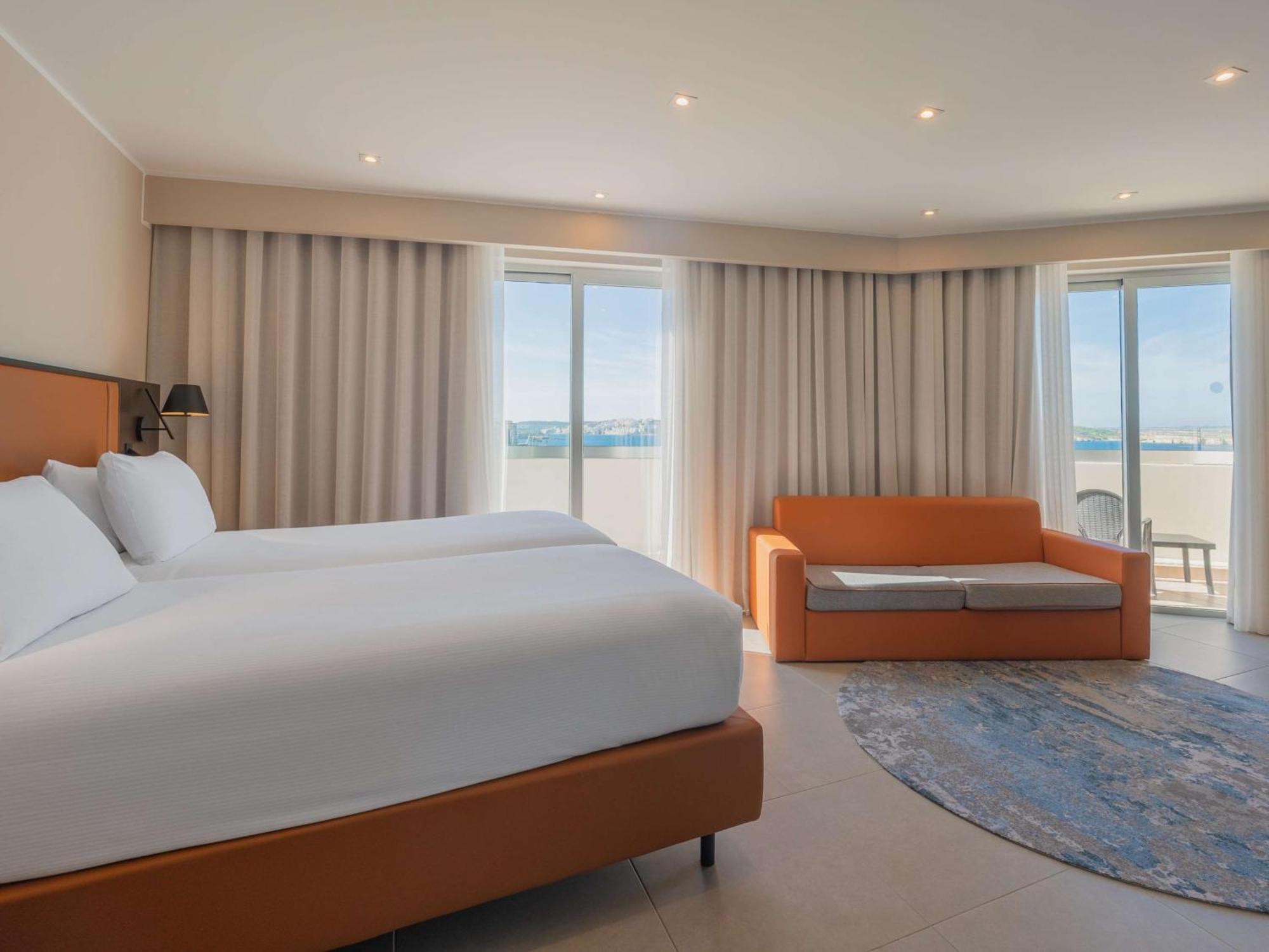 Dolmen Malta Hotel 4*