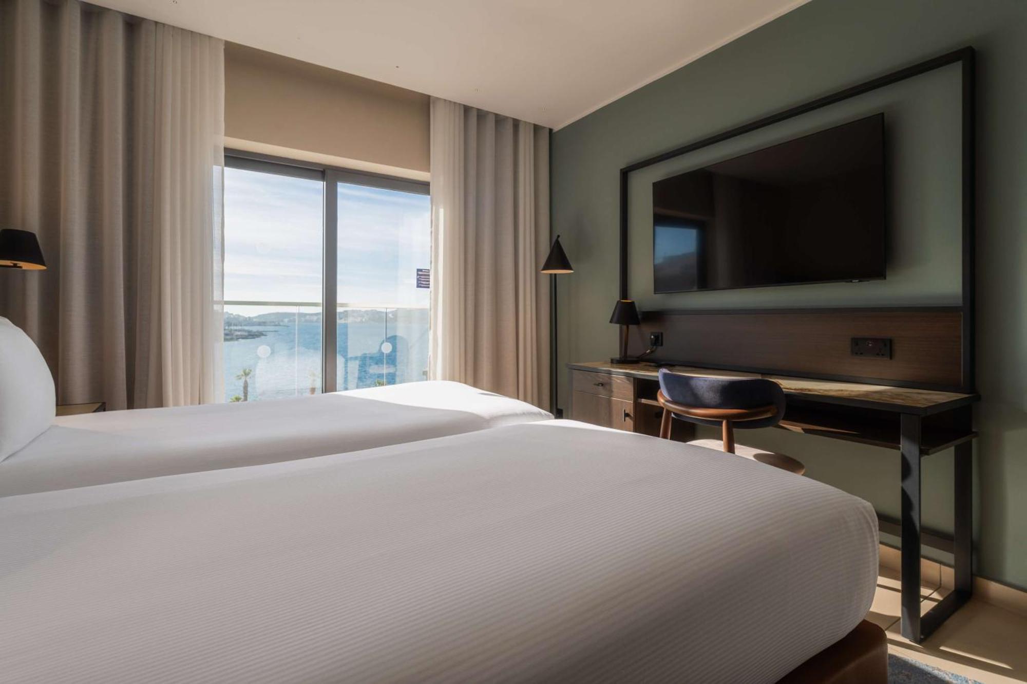 Hotel Dolmen Malta 4*