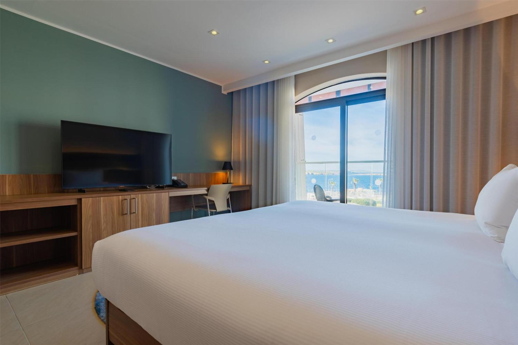 Hotel Dolmen Malta St. Paul's Bay