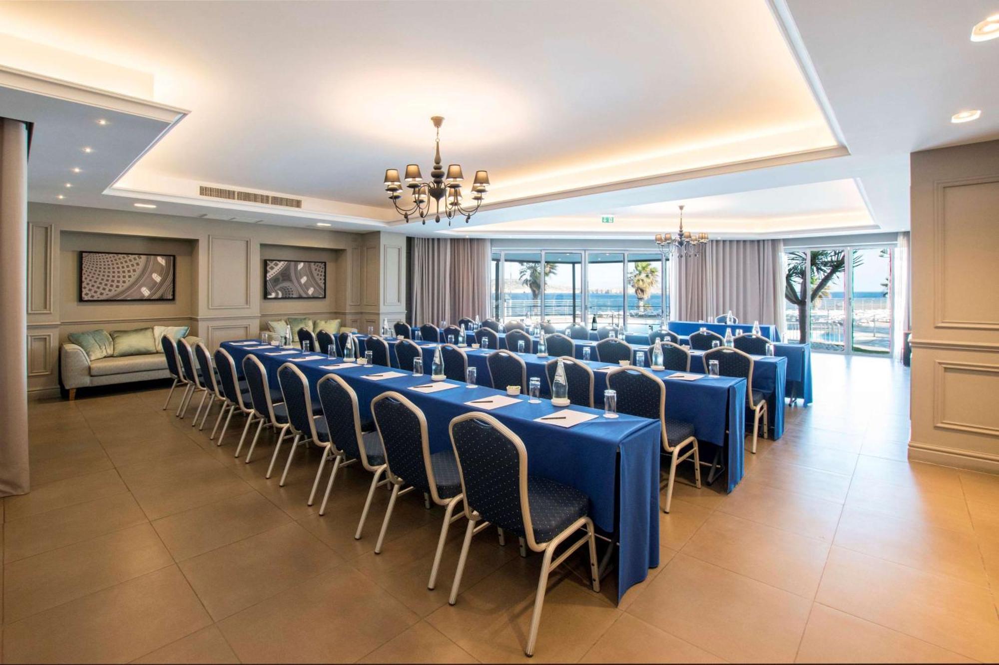 Doubletree By Hilton Malta 酒店