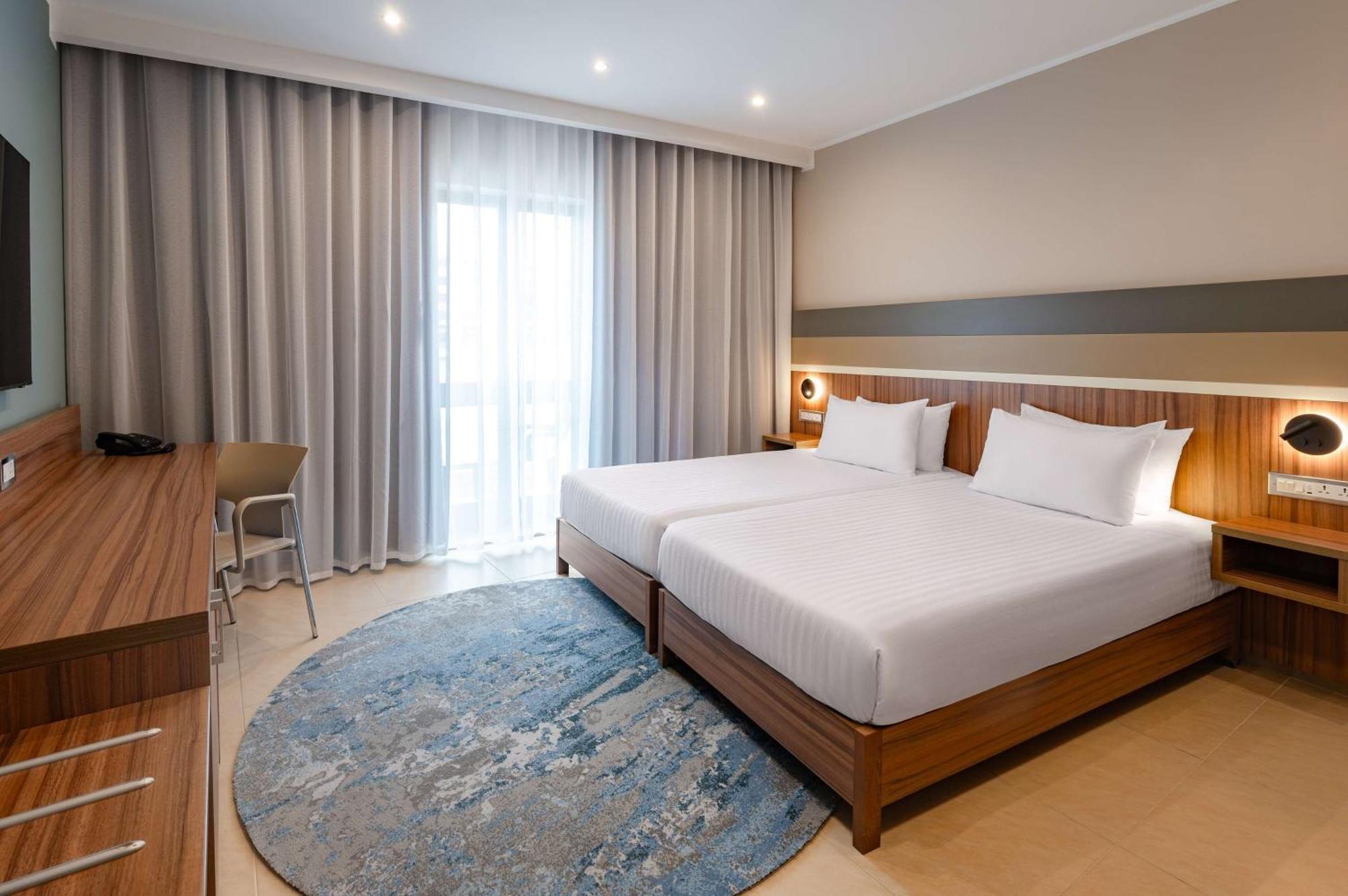 Doubletree By Hilton Malta 4* San Pawl il-Baħar