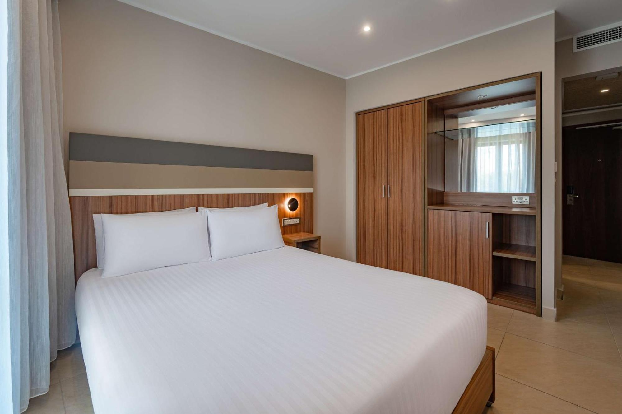 Doubletree By Hilton Malta Hotel