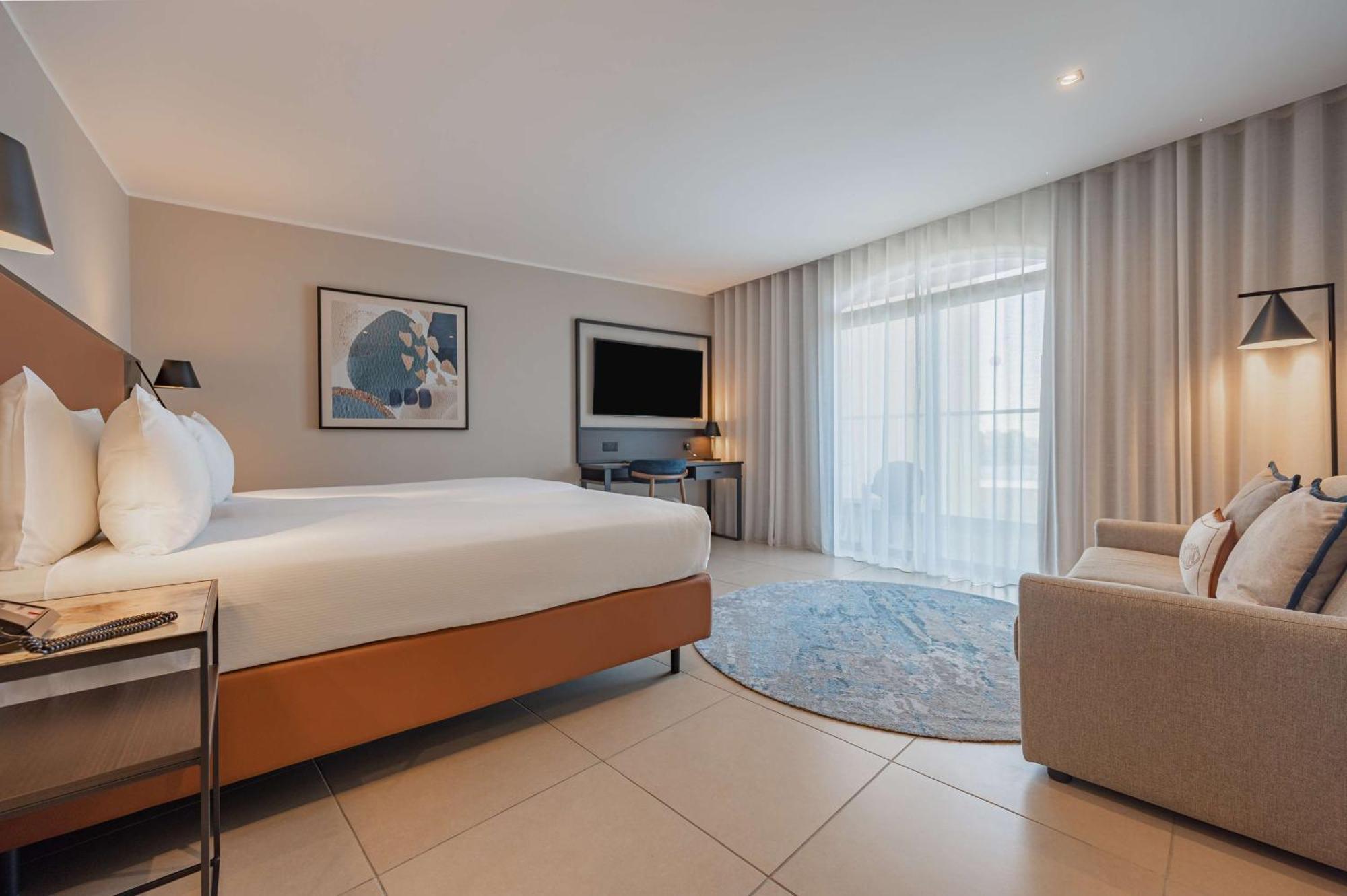 Doubletree By Hilton Malta 4*