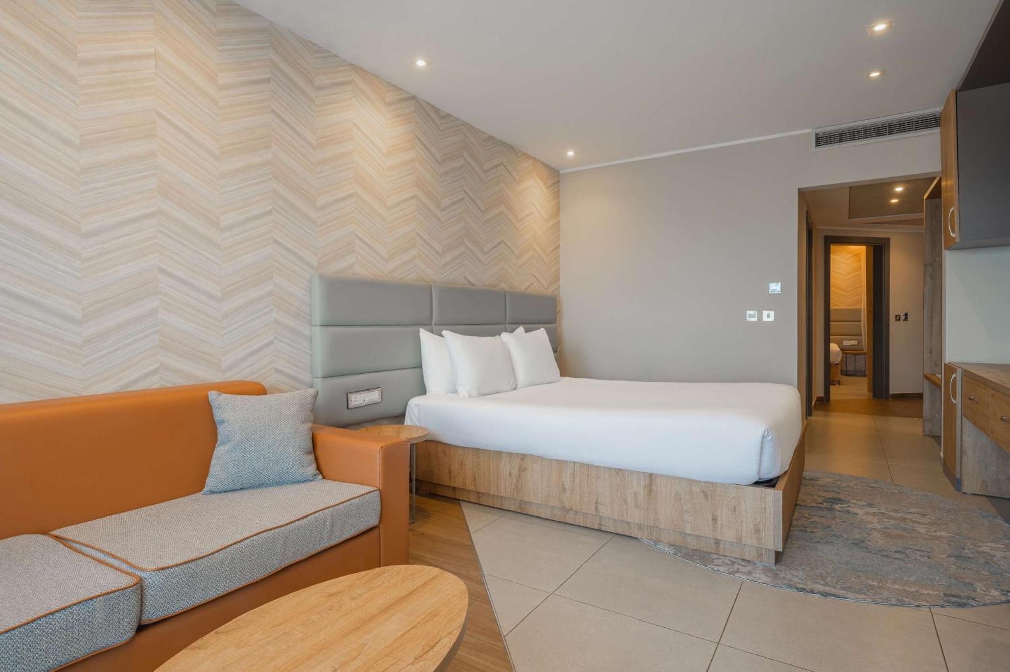 酒店 Doubletree By Hilton Malta 4*