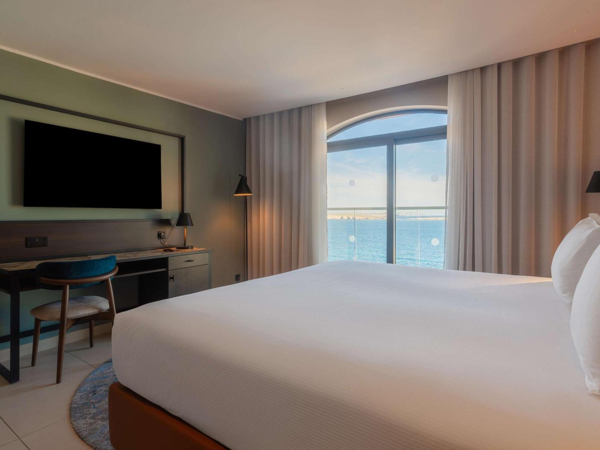 Doubletree By Hilton Malta Hotel San Pawl il-Baħar